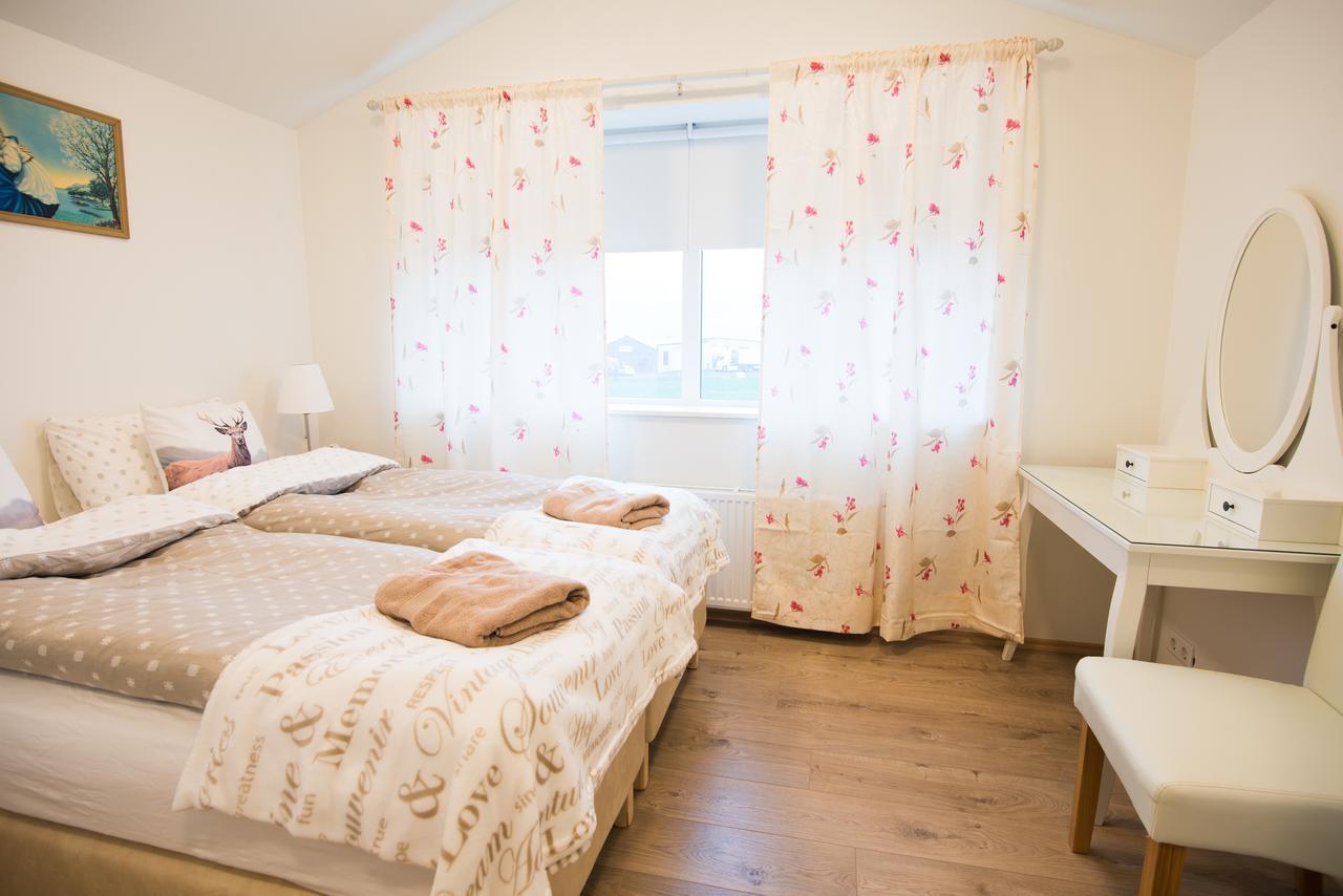Guesthouse Grund Grindavik Ngoại thất bức ảnh