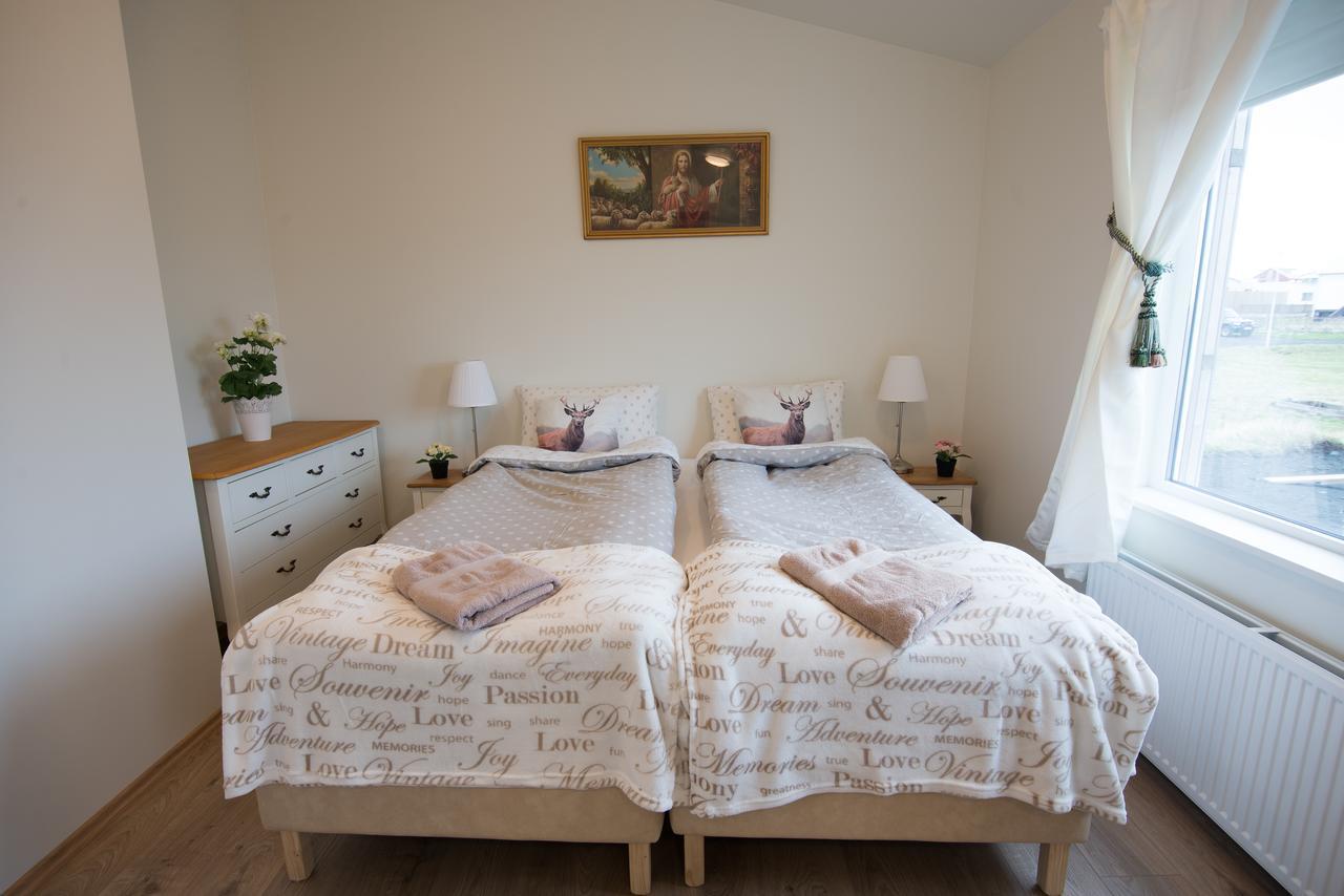 Guesthouse Grund Grindavik Ngoại thất bức ảnh