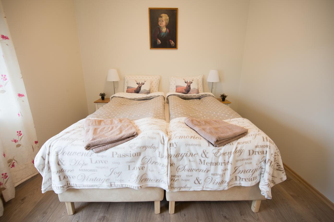 Guesthouse Grund Grindavik Ngoại thất bức ảnh